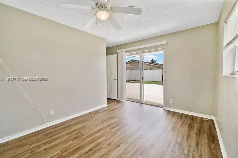949 Se 10th Ct, Pompano Beach, Florida 33060, Pompano Beach, Florida 33060, 3 Bedrooms Bedrooms, ,2 BathroomsBathrooms,Residential Lease,For Rent,949 Se 10th Ct, Pompano Beach, Florida 33060,A11973073
