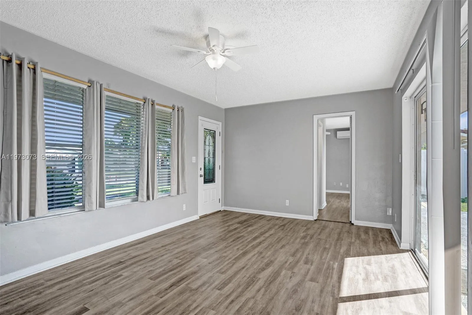 949 Se 10th Ct, Pompano Beach, Florida 33060, Pompano Beach, Florida 33060, 3 Bedrooms Bedrooms, ,2 BathroomsBathrooms,Residential Lease,For Rent,949 Se 10th Ct, Pompano Beach, Florida 33060,A11973073