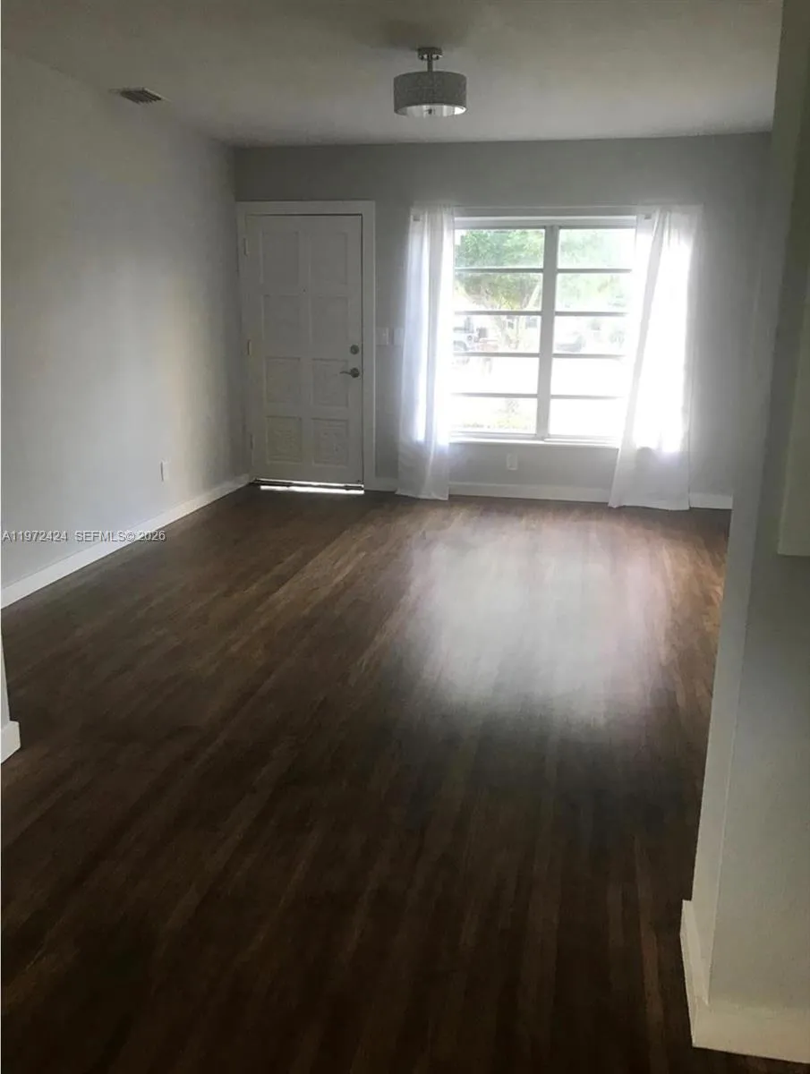 511 E 27th St, Hialeah, Florida 33013, Hialeah, Florida 33013, 3 Bedrooms Bedrooms, ,2 BathroomsBathrooms,Residential,For Sale,511 E 27th St, Hialeah, Florida 33013,A11972424