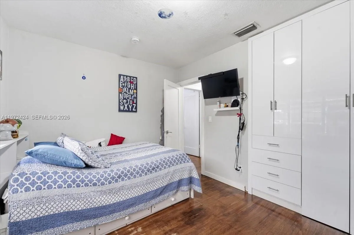 511 E 27th St, Hialeah, Florida 33013, Hialeah, Florida 33013, 3 Bedrooms Bedrooms, ,2 BathroomsBathrooms,Residential,For Sale,511 E 27th St, Hialeah, Florida 33013,A11972424
