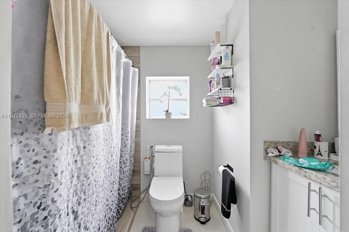 511 E 27th St, Hialeah, Florida 33013, Hialeah, Florida 33013, 3 Bedrooms Bedrooms, ,2 BathroomsBathrooms,Residential,For Sale,511 E 27th St, Hialeah, Florida 33013,A11972424