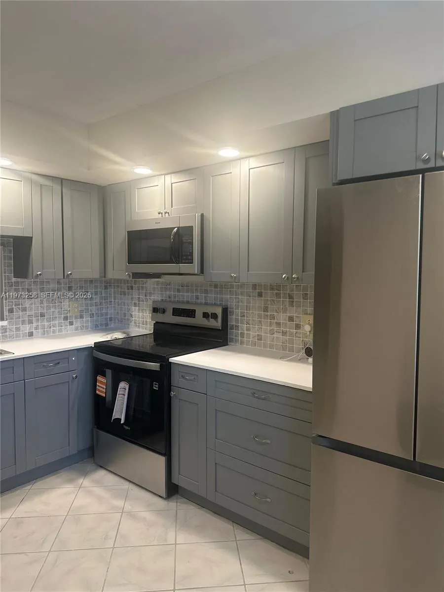 12800 Sw 7th Ct 306g, Pembroke Pines, Florida 3302, Pembroke Pines, Florida 33027, 2 Bedrooms Bedrooms, ,2 BathroomsBathrooms,Residential,For Sale,12800 Sw 7th Ct 306g, Pembroke Pines, Florida 3302,A11973258