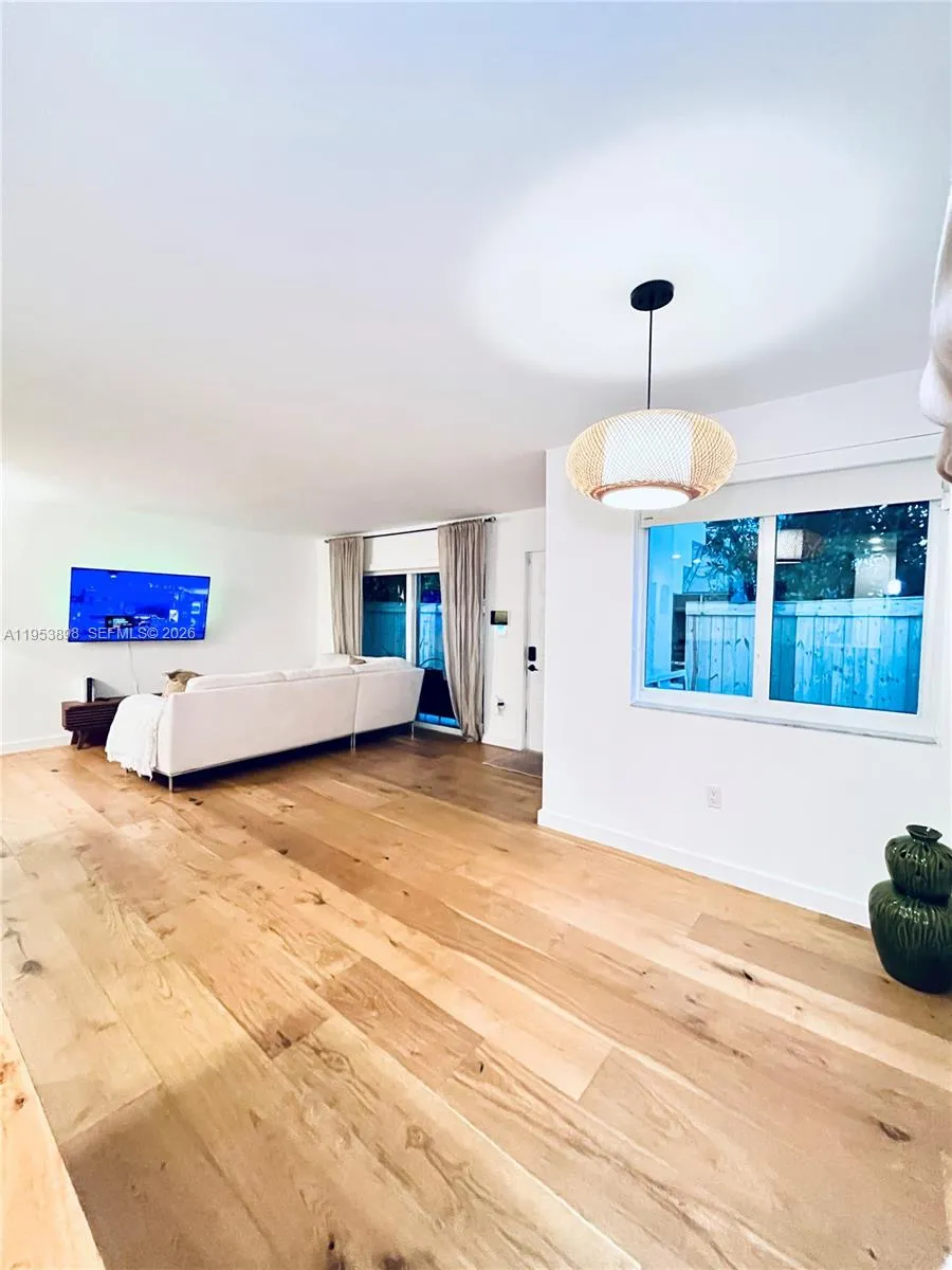 6855 Sw 45th Ln 2, Miami, Florida 33155, Miami, Florida 33155, 2 Bedrooms Bedrooms, ,2 BathroomsBathrooms,Residential Lease,For Rent,6855 Sw 45th Ln 2, Miami, Florida 33155,A11953898