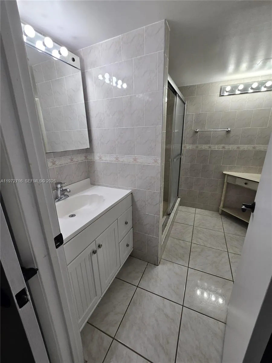 1300 Sw 122nd Ave 305-2, Miami, Florida 33184, Miami, Florida 33184, 2 Bedrooms Bedrooms, ,2 BathroomsBathrooms,Residential Lease,For Rent,1300 Sw 122nd Ave 305-2, Miami, Florida 33184,A11972716