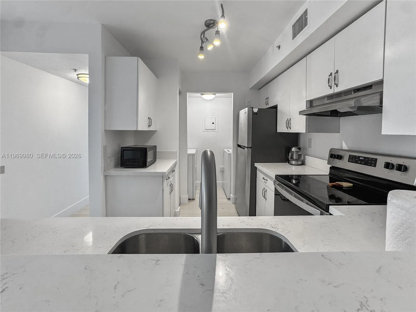 Miramar, Florida 33025, 3 Bedrooms Bedrooms, ,2 BathroomsBathrooms,Residential Lease,For Rent,A11969980