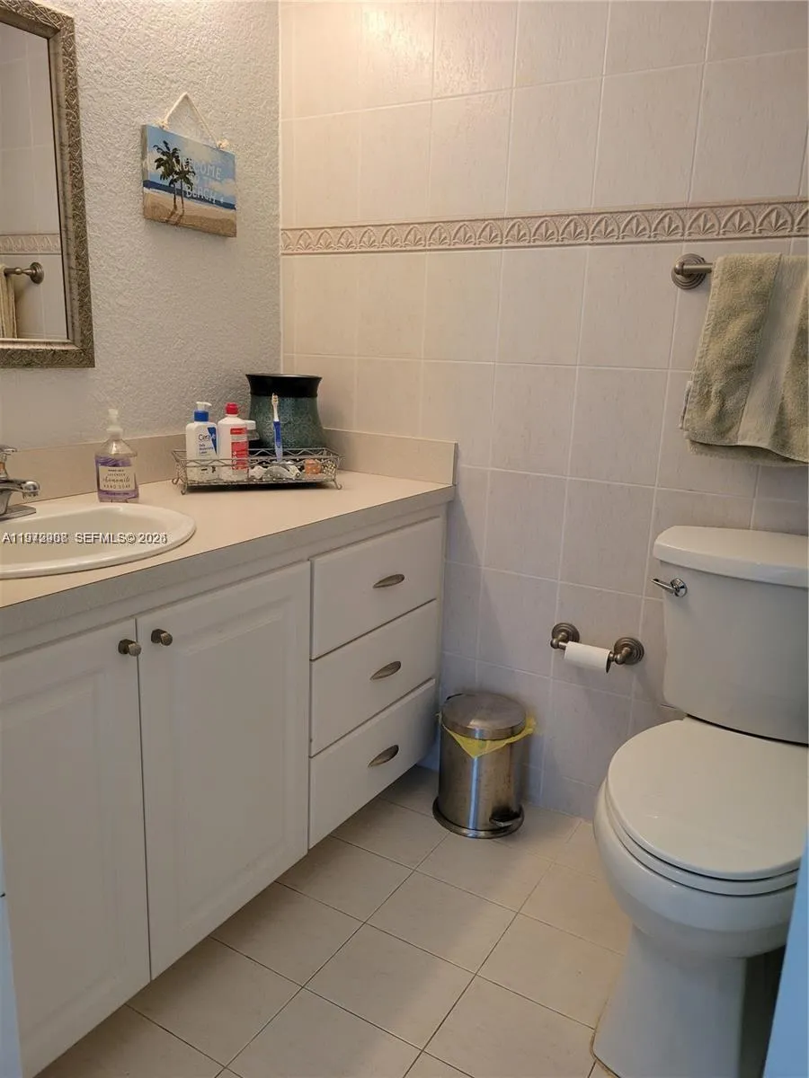 Main bathroom