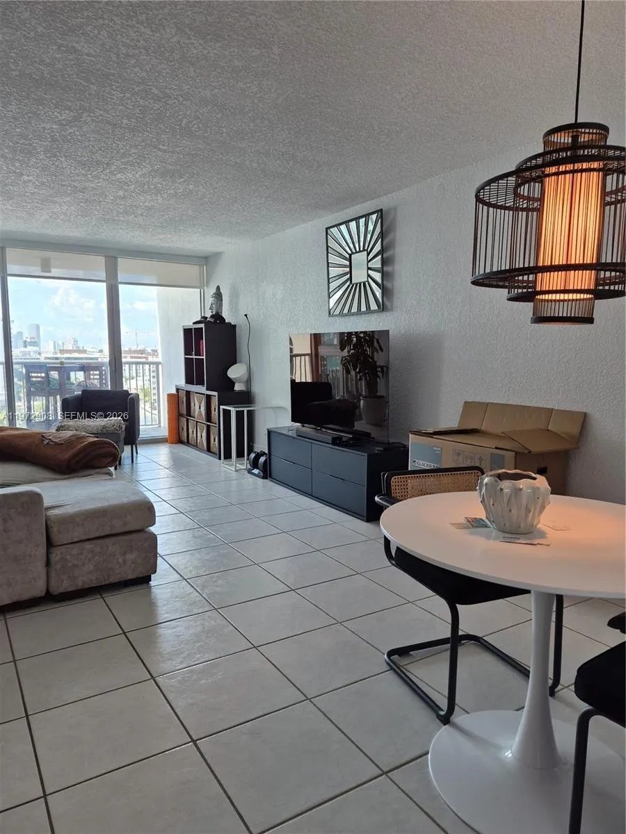 Living / Dining room