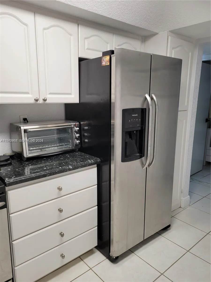 2655 Collins Ave 1404, Miami Beach, Florida 33140, Miami Beach, Florida 33140, 1 Bedroom Bedrooms, ,2 BathroomsBathrooms,Residential,For Sale,2655 Collins Ave 1404, Miami Beach, Florida 33140,A11972908