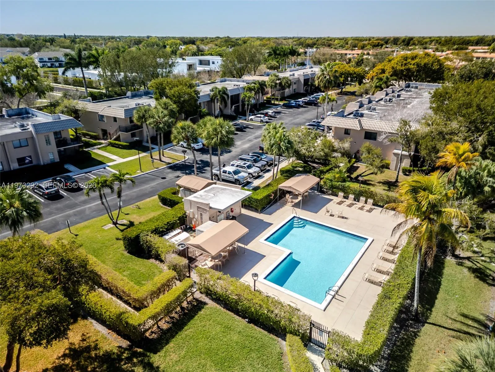 370 Racquet Club Rd 101, Weston, Florida 33326, Weston, Florida 33326, 2 Bedrooms Bedrooms, ,2 BathroomsBathrooms,Residential Lease,For Rent,370 Racquet Club Rd 101, Weston, Florida 33326,A11973292