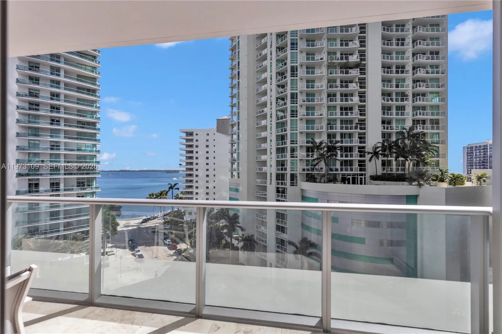 1300 Brickell Bay Dr 903, Miami, Florida 33131, Miami, Florida 33131, 1 Bedroom Bedrooms, ,1 BathroomBathrooms,Residential,For Sale,1300 Brickell Bay Dr 903, Miami, Florida 33131,A11973109