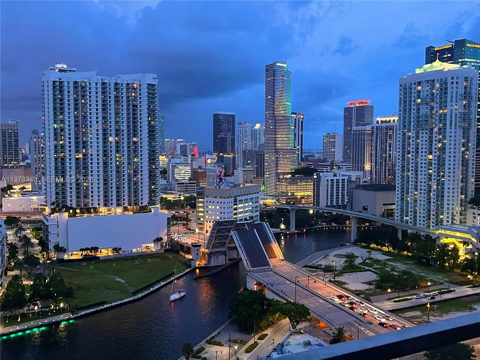 88 Sw 7th St 2012, Miami, Florida 33130, Miami, Florida 33130, 3 Bedrooms Bedrooms, ,3 BathroomsBathrooms,Residential Lease,For Rent,88 Sw 7th St 2012, Miami, Florida 33130,A11973340