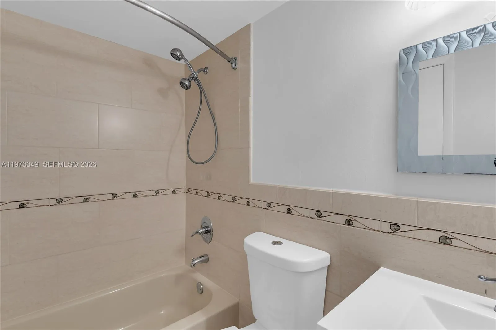 5055 Nw 7th St 504, Miami, Florida 33126, Miami, Florida 33126, 2 Bedrooms Bedrooms, ,2 BathroomsBathrooms,Residential,For Sale,5055 Nw 7th St 504, Miami, Florida 33126,A11973349