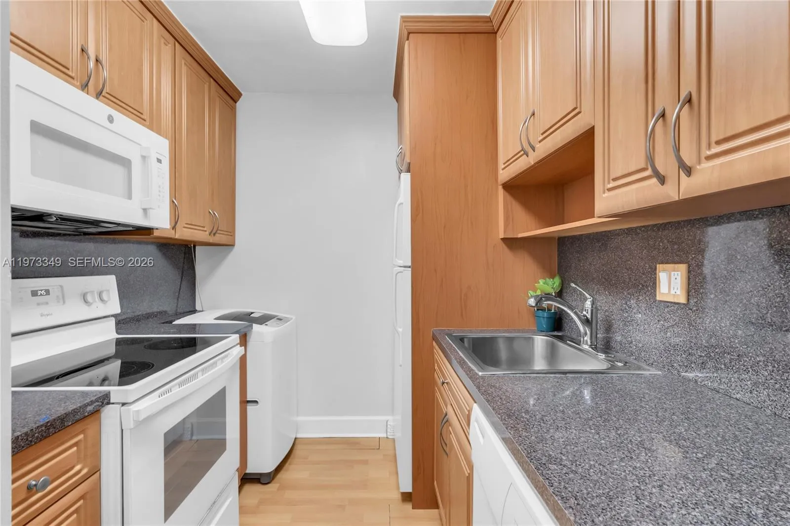 5055 Nw 7th St 504, Miami, Florida 33126, Miami, Florida 33126, 2 Bedrooms Bedrooms, ,2 BathroomsBathrooms,Residential,For Sale,5055 Nw 7th St 504, Miami, Florida 33126,A11973349