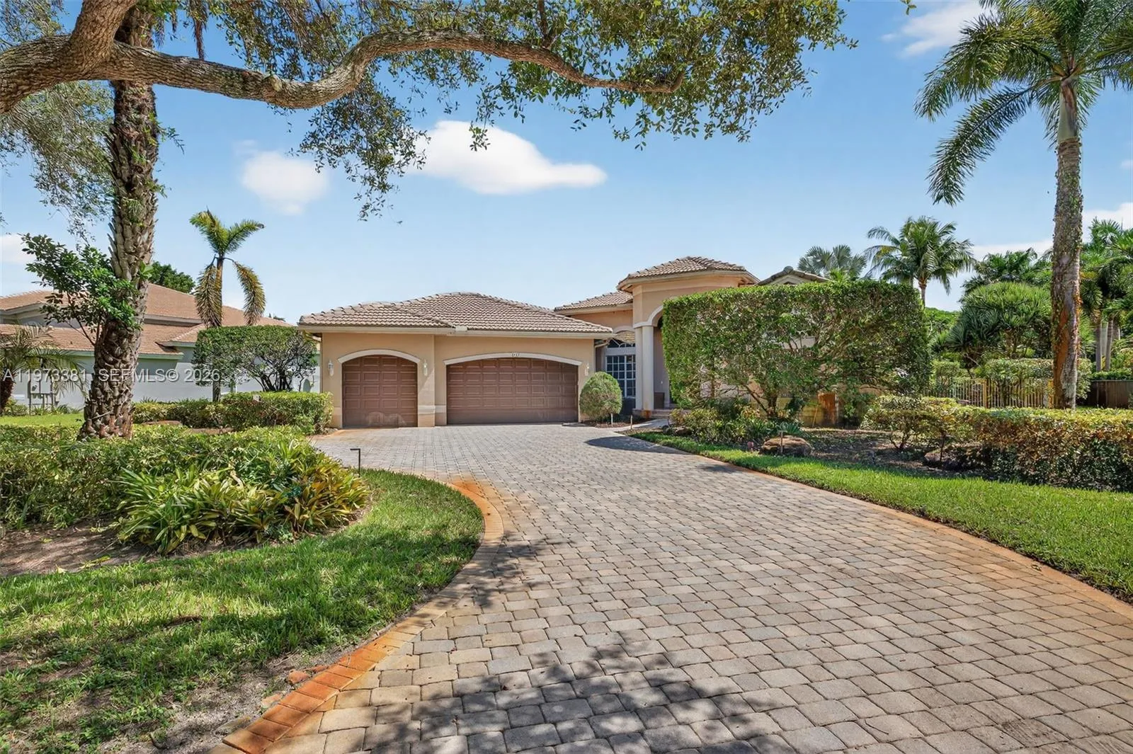 3792 Churchill Downs Dr, Davie, Florida 33328, Davie, Florida 33328, 5 Bedrooms Bedrooms, ,3 BathroomsBathrooms,Residential,For Sale,3792 Churchill Downs Dr, Davie, Florida 33328,A11973381