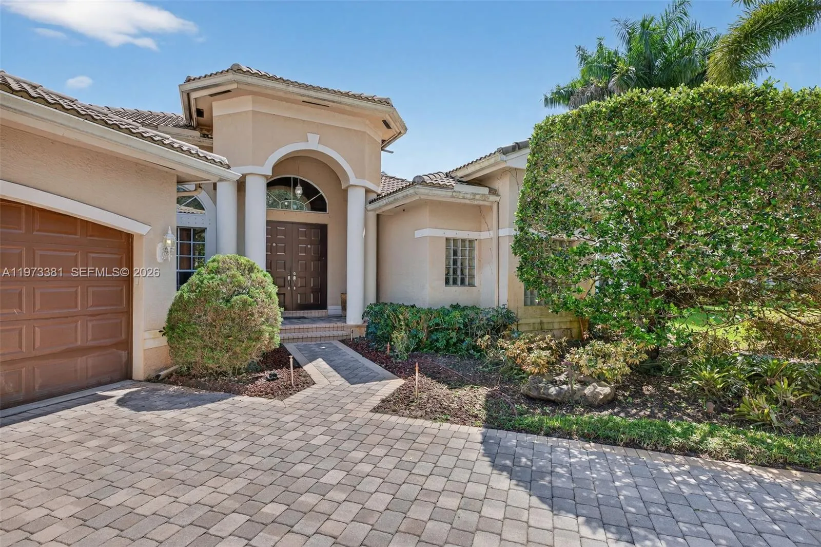 3792 Churchill Downs Dr, Davie, Florida 33328, Davie, Florida 33328, 5 Bedrooms Bedrooms, ,3 BathroomsBathrooms,Residential,For Sale,3792 Churchill Downs Dr, Davie, Florida 33328,A11973381