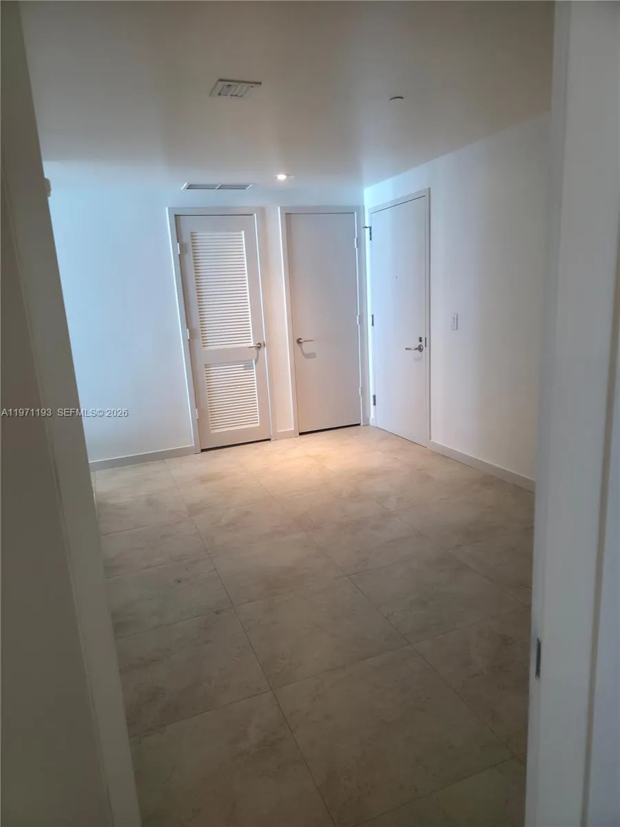 1100 S Miami Ave 2711, Miami, Florida 33130, Miami, Florida 33130, 2 Bedrooms Bedrooms, ,2 BathroomsBathrooms,Residential Lease,For Rent,1100 S Miami Ave 2711, Miami, Florida 33130,A11971193