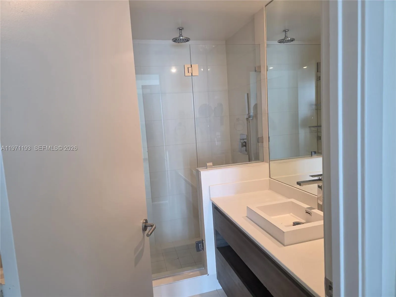 1100 S Miami Ave 2711, Miami, Florida 33130, Miami, Florida 33130, 2 Bedrooms Bedrooms, ,2 BathroomsBathrooms,Residential Lease,For Rent,1100 S Miami Ave 2711, Miami, Florida 33130,A11971193