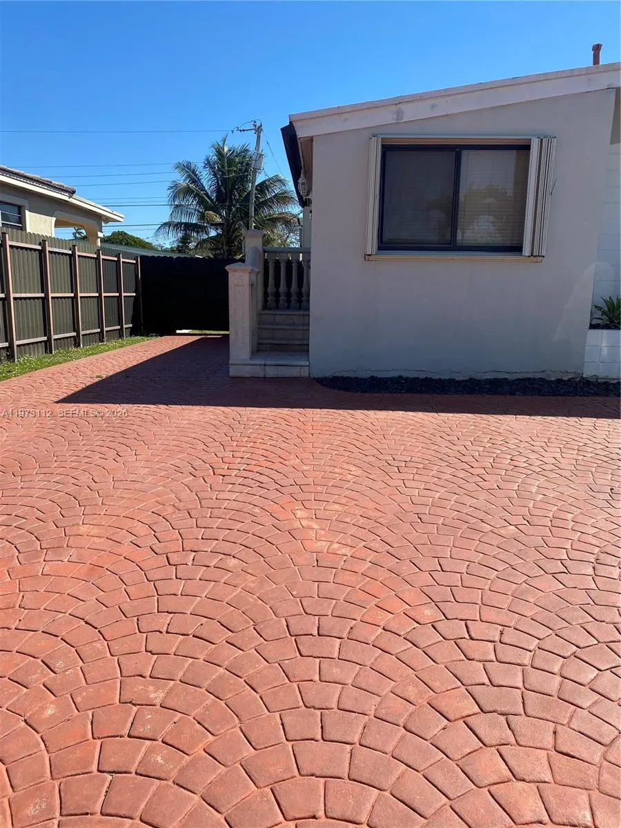 3181 Sw 84th Ct 3181, Miami, Florida 33155, Miami, Florida 33155, 3 Bedrooms Bedrooms, ,1 BathroomBathrooms,Residential Lease,For Rent,3181 Sw 84th Ct 3181, Miami, Florida 33155,A11973112