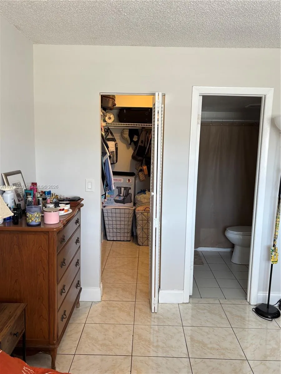 8145 Nw 7th St 210, Miami, Florida 33126, Miami, Florida 33126, 2 Bedrooms Bedrooms, ,2 BathroomsBathrooms,Residential Lease,For Rent,8145 Nw 7th St 210, Miami, Florida 33126,A11973353