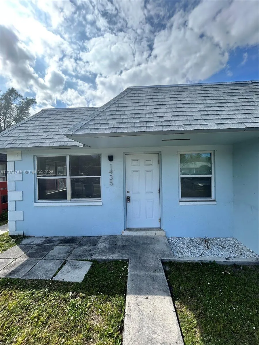 1435 Nw 8th Ave 1435, Fort Lauderdale, Florida 333, Fort Lauderdale, Florida 33311, 3 Bedrooms Bedrooms, ,1 BathroomBathrooms,Residential Lease,For Rent,1435 Nw 8th Ave 1435, Fort Lauderdale, Florida 333,A11971765