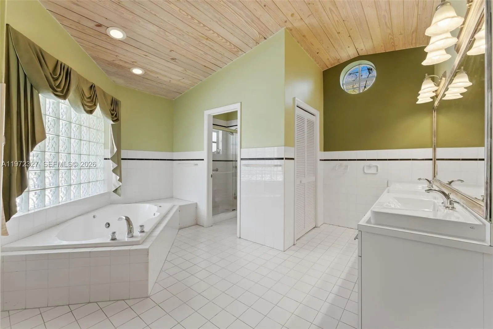 11450 Sw 92nd Ct, Miami, Florida 33176, Miami, Florida 33176, 4 Bedrooms Bedrooms, ,4 BathroomsBathrooms,Residential,For Sale,11450 Sw 92nd Ct, Miami, Florida 33176,A11972327