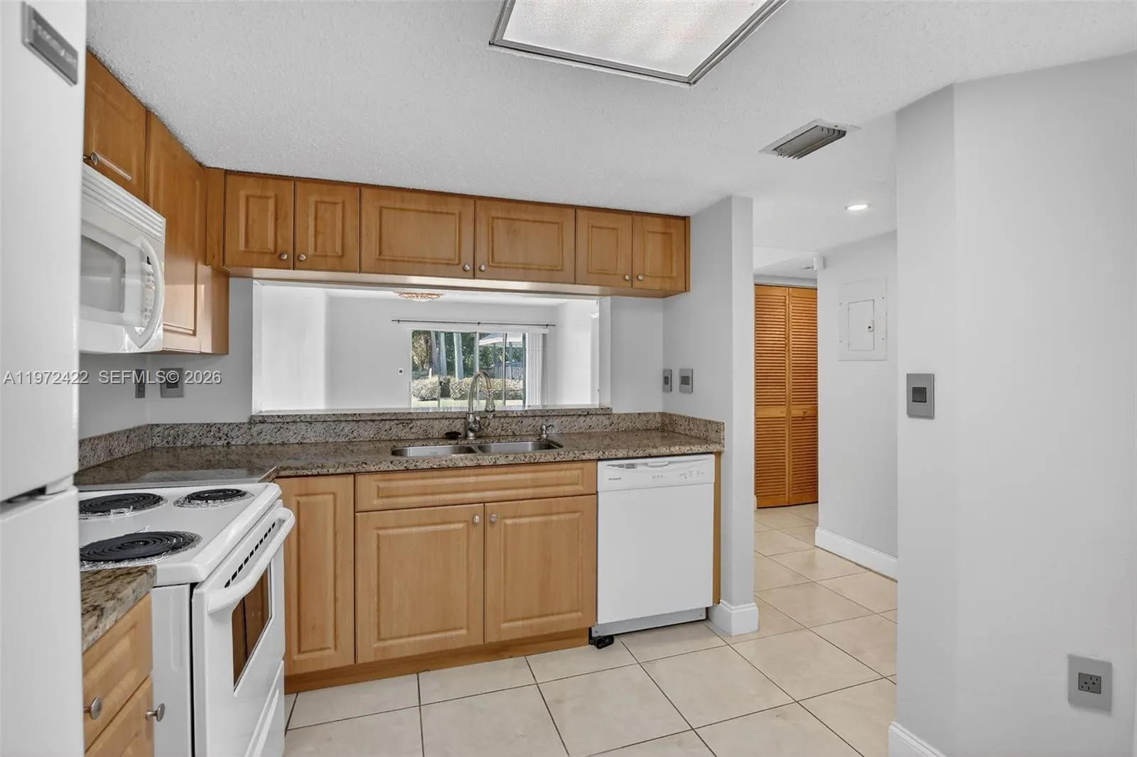 430 Sw 113th Way 430, Pembroke Pines, Florida 3302, Pembroke Pines, Florida 33025, 1 Bedroom Bedrooms, ,1 BathroomBathrooms,Residential,For Sale,430 Sw 113th Way 430, Pembroke Pines, Florida 3302,A11972422