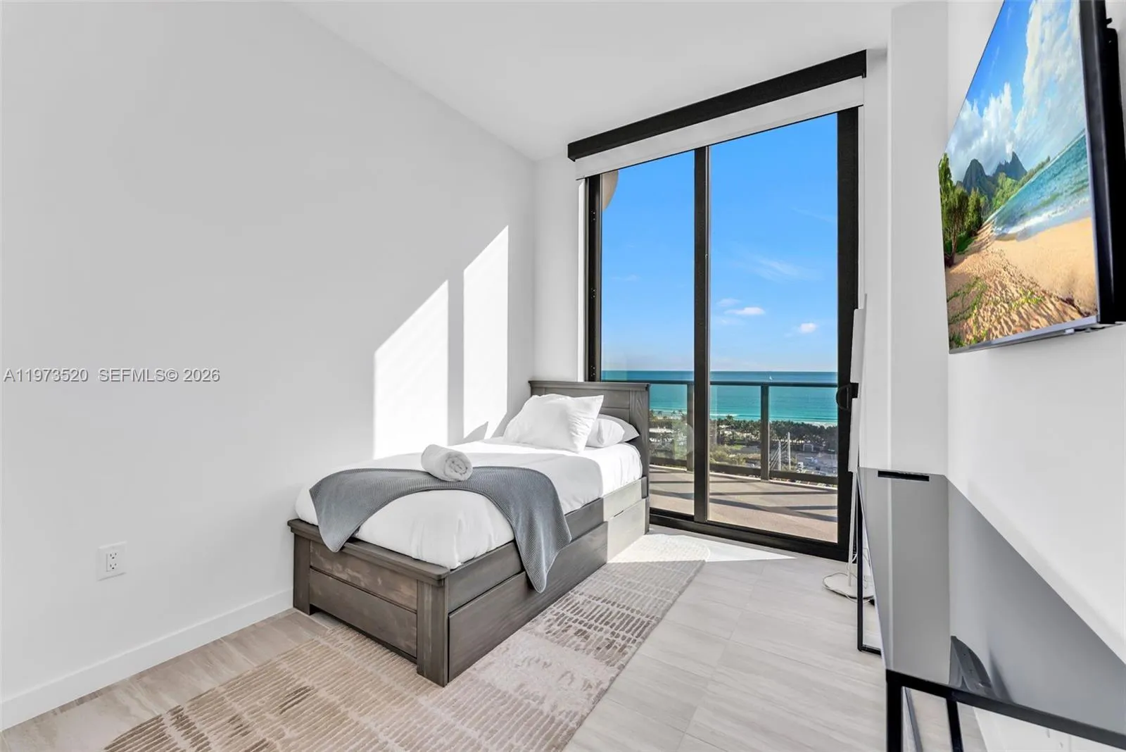 580 72nd St 1801, Miami Beach, Florida 33141, Miami Beach, Florida 33141, 3 Bedrooms Bedrooms, ,2 BathroomsBathrooms,Residential,For Sale,580 72nd St 1801, Miami Beach, Florida 33141,A11973520