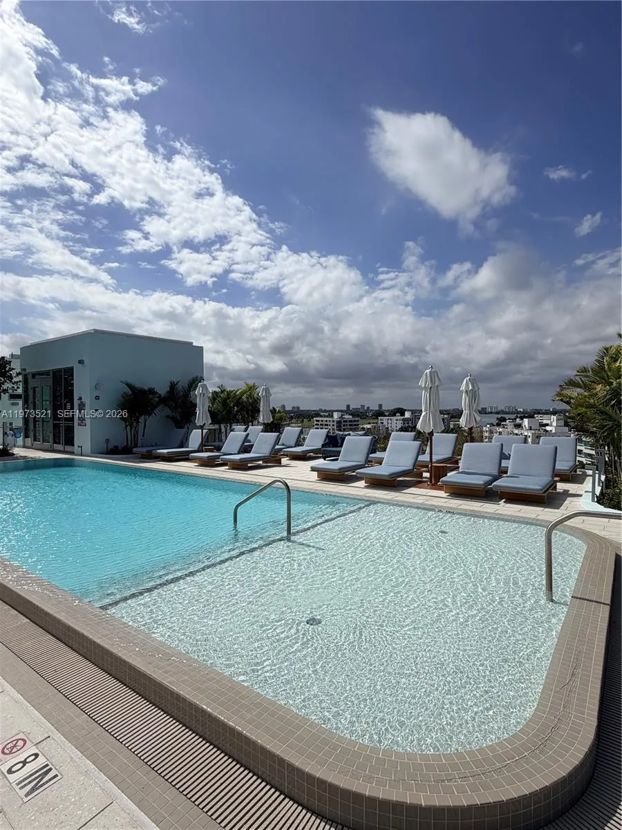 9201 E Bay Harbor Dr 303, Bay Harbor Islands, Flor, Bay Harbor Islands, Florida 33154, 2 Bedrooms Bedrooms, ,2 BathroomsBathrooms,Residential Lease,For Rent,9201 E Bay Harbor Dr 303, Bay Harbor Islands, Flor,A11973521