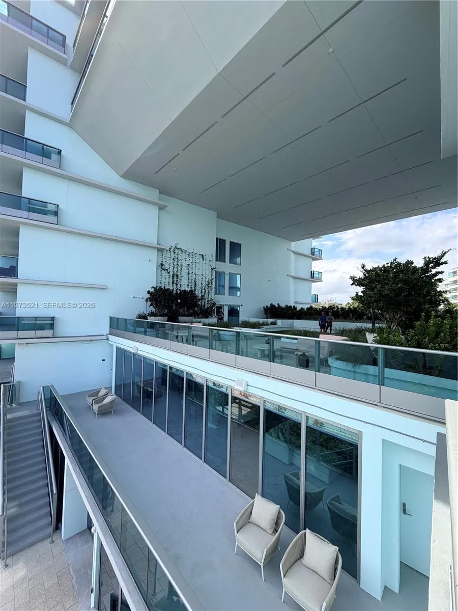 9201 E Bay Harbor Dr 303, Bay Harbor Islands, Flor, Bay Harbor Islands, Florida 33154, 2 Bedrooms Bedrooms, ,2 BathroomsBathrooms,Residential Lease,For Rent,9201 E Bay Harbor Dr 303, Bay Harbor Islands, Flor,A11973521