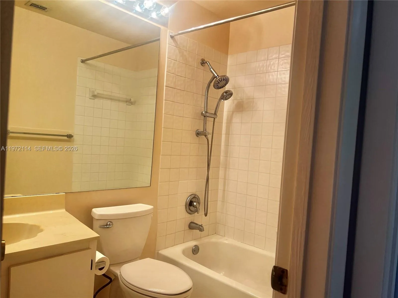 9831 Nw 1st Ct 9831, Plantation, Florida 33324, Plantation, Florida 33324, 2 Bedrooms Bedrooms, ,2 BathroomsBathrooms,Residential Lease,For Rent,9831 Nw 1st Ct 9831, Plantation, Florida 33324,A11972114