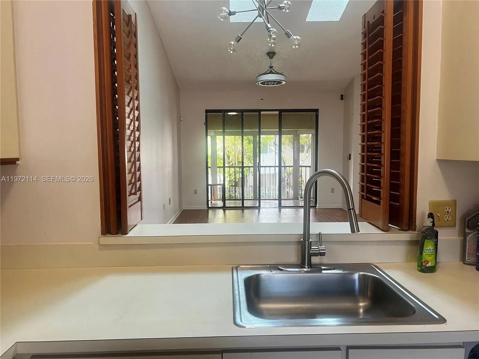 9831 Nw 1st Ct 9831, Plantation, Florida 33324, Plantation, Florida 33324, 2 Bedrooms Bedrooms, ,2 BathroomsBathrooms,Residential Lease,For Rent,9831 Nw 1st Ct 9831, Plantation, Florida 33324,A11972114