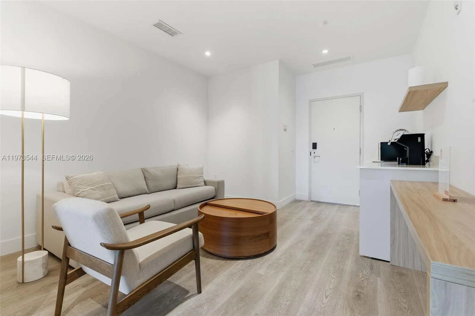 229 Sw 9th St 407, Miami, Florida 33130, Miami, Florida 33130, 1 Bedroom Bedrooms, ,1 BathroomBathrooms,Residential,For Sale,229 Sw 9th St 407, Miami, Florida 33130,A11973544