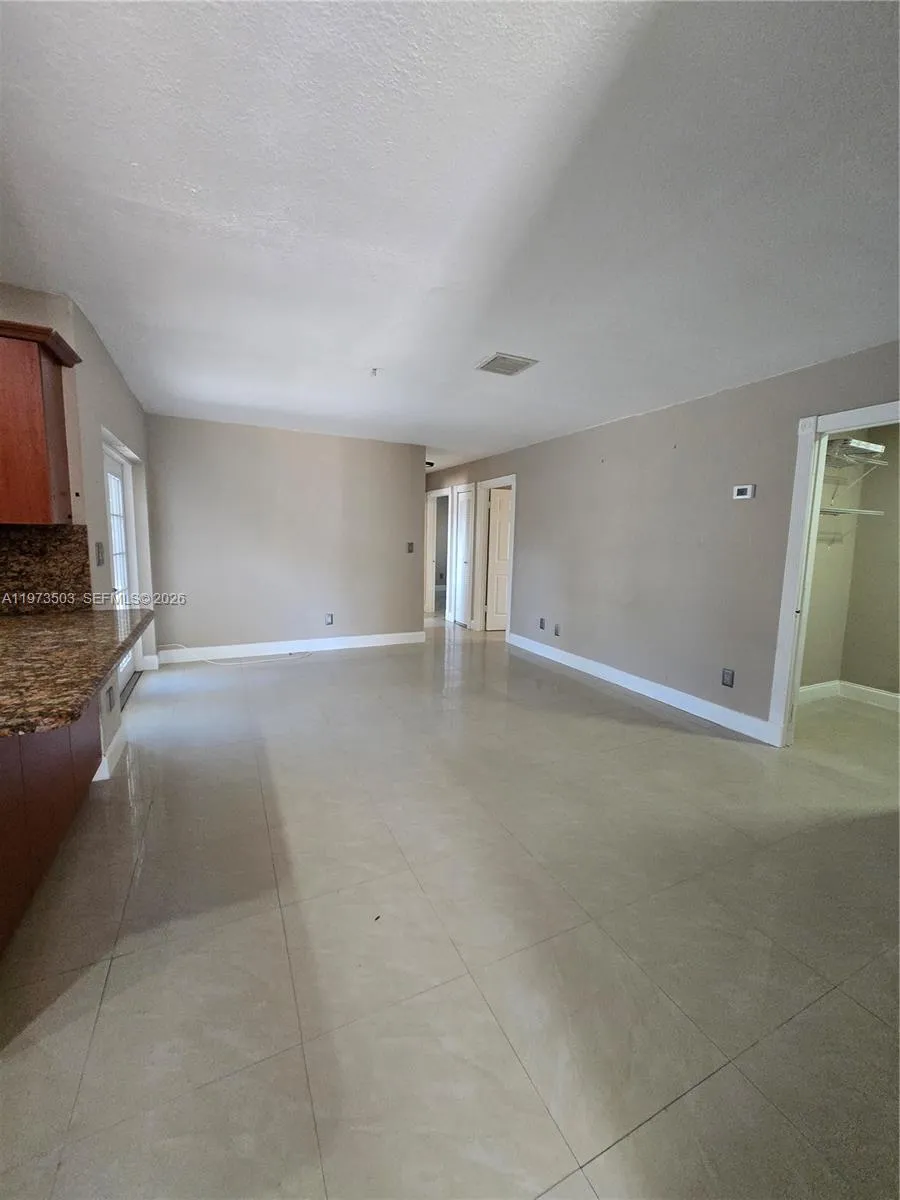 10805 Sw 165th Ter, Miami, Florida 33157, Miami, Florida 33157, 4 Bedrooms Bedrooms, ,2 BathroomsBathrooms,Residential Lease,For Rent,10805 Sw 165th Ter, Miami, Florida 33157,A11973503