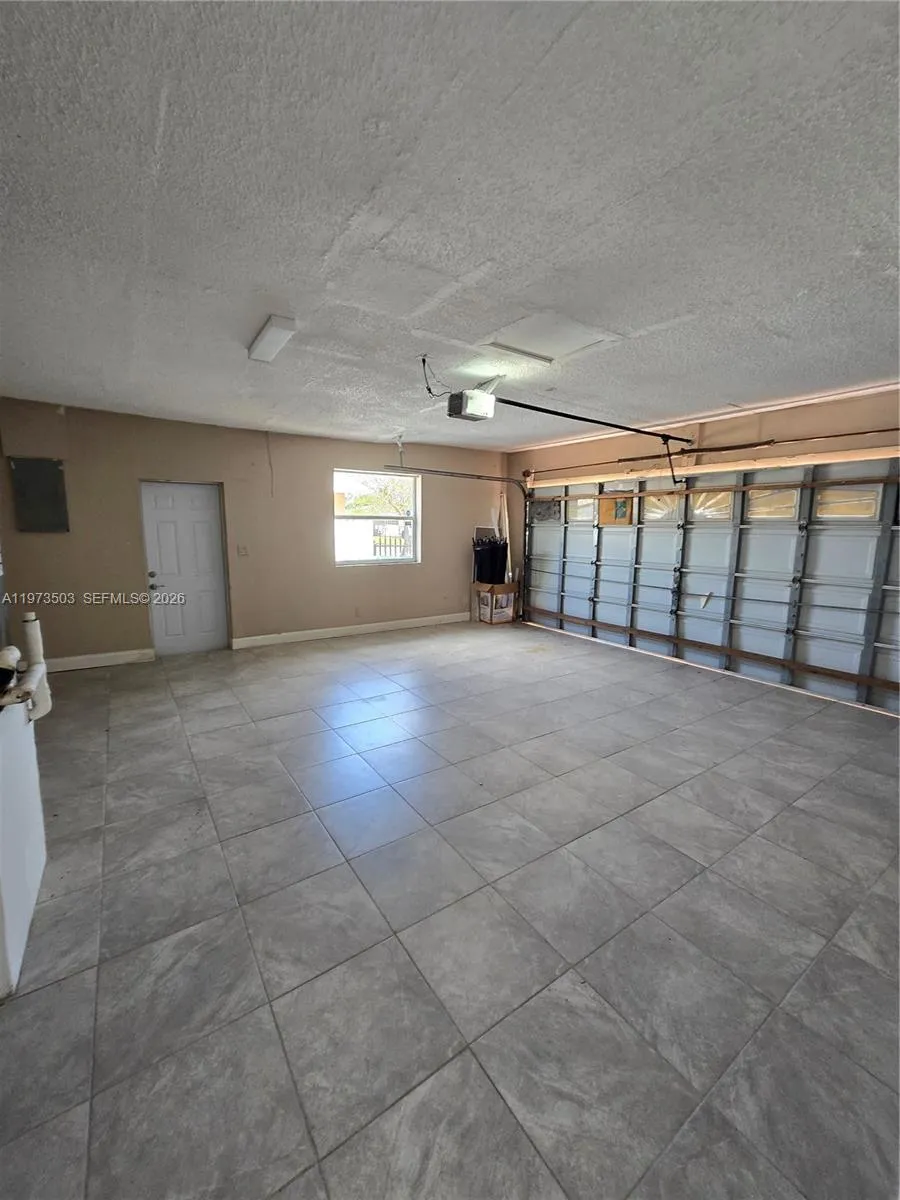 10805 Sw 165th Ter, Miami, Florida 33157, Miami, Florida 33157, 4 Bedrooms Bedrooms, ,2 BathroomsBathrooms,Residential Lease,For Rent,10805 Sw 165th Ter, Miami, Florida 33157,A11973503