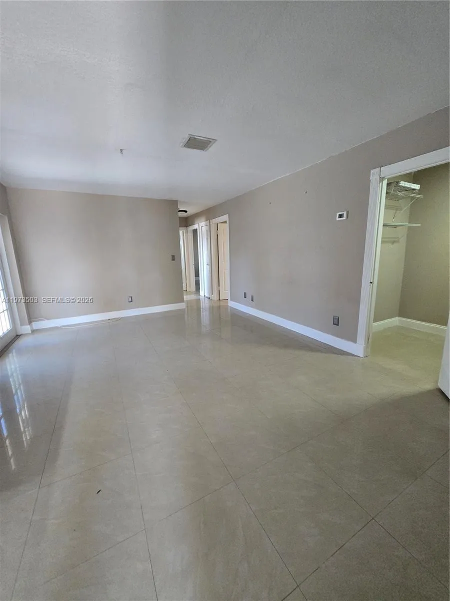 10805 Sw 165th Ter, Miami, Florida 33157, Miami, Florida 33157, 4 Bedrooms Bedrooms, ,2 BathroomsBathrooms,Residential Lease,For Rent,10805 Sw 165th Ter, Miami, Florida 33157,A11973503