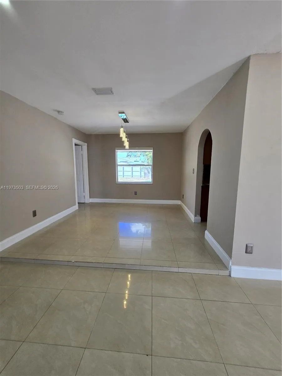 10805 Sw 165th Ter, Miami, Florida 33157, Miami, Florida 33157, 4 Bedrooms Bedrooms, ,2 BathroomsBathrooms,Residential Lease,For Rent,10805 Sw 165th Ter, Miami, Florida 33157,A11973503