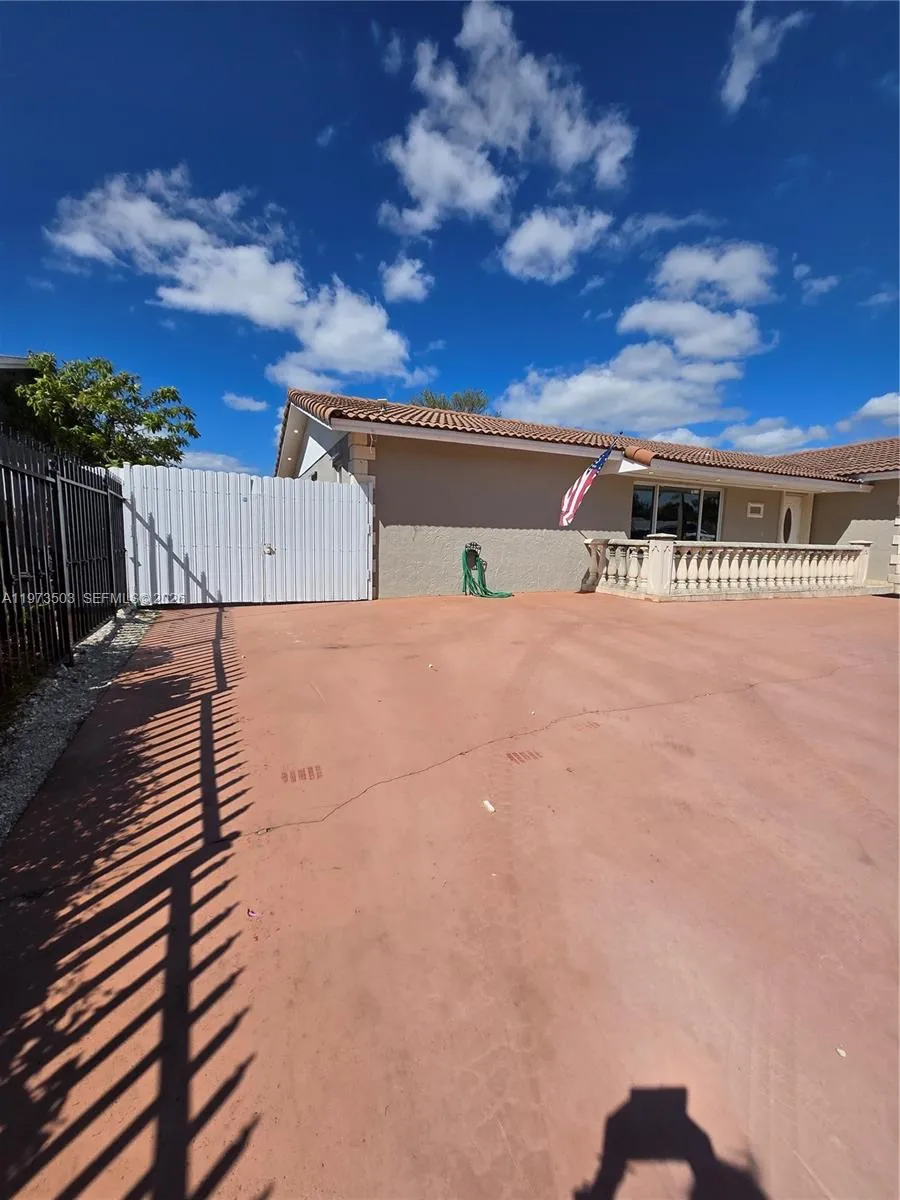 10805 Sw 165th Ter, Miami, Florida 33157, Miami, Florida 33157, 4 Bedrooms Bedrooms, ,2 BathroomsBathrooms,Residential Lease,For Rent,10805 Sw 165th Ter, Miami, Florida 33157,A11973503