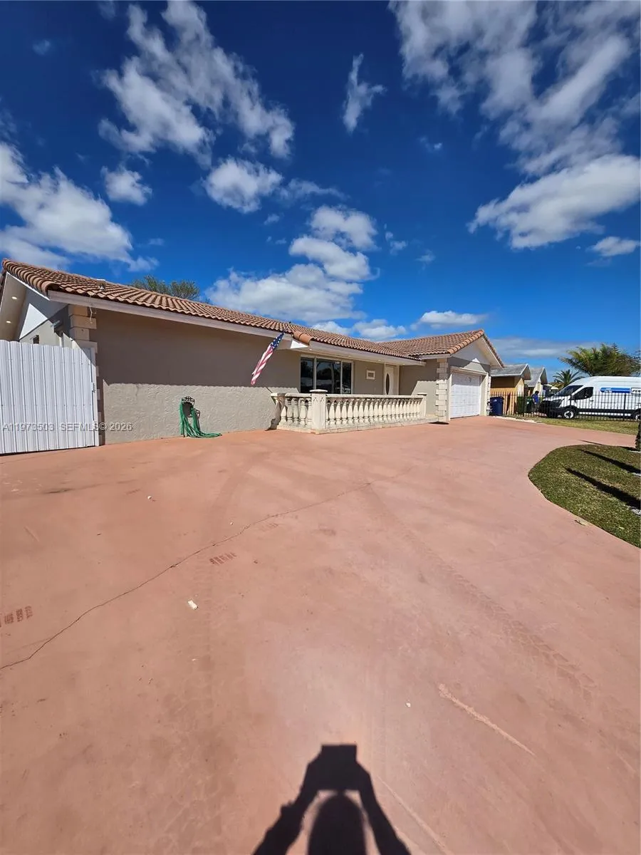 10805 Sw 165th Ter, Miami, Florida 33157, Miami, Florida 33157, 4 Bedrooms Bedrooms, ,2 BathroomsBathrooms,Residential Lease,For Rent,10805 Sw 165th Ter, Miami, Florida 33157,A11973503