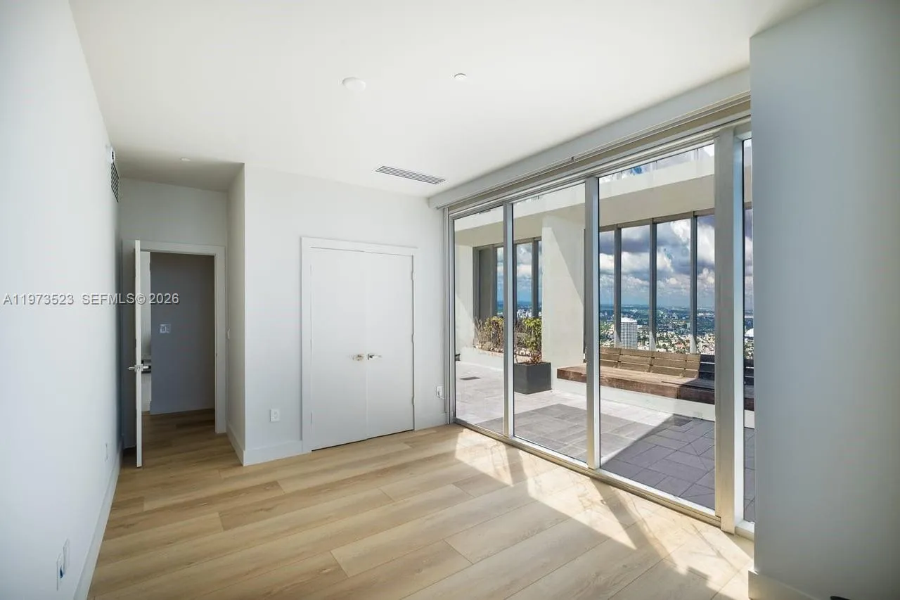 465 Brickell Ave 5701, Miami, Florida 33131, Miami, Florida 33131, 5 Bedrooms Bedrooms, ,5 BathroomsBathrooms,Residential Lease,For Rent,465 Brickell Ave 5701, Miami, Florida 33131,A11973523