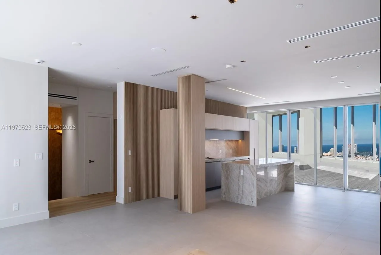 465 Brickell Ave 5701, Miami, Florida 33131, Miami, Florida 33131, 5 Bedrooms Bedrooms, ,5 BathroomsBathrooms,Residential Lease,For Rent,465 Brickell Ave 5701, Miami, Florida 33131,A11973523