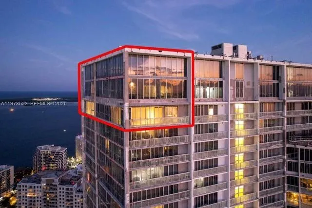 465 Brickell Ave 5701, Miami, Florida 33131, Miami, Florida 33131, 5 Bedrooms Bedrooms, ,5 BathroomsBathrooms,Residential Lease,For Rent,465 Brickell Ave 5701, Miami, Florida 33131,A11973523