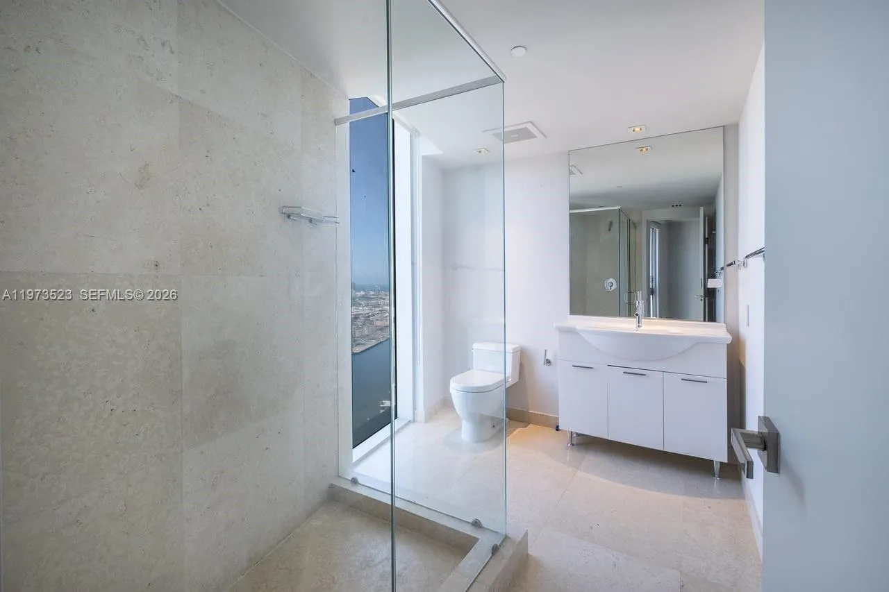 465 Brickell Ave 5701, Miami, Florida 33131, Miami, Florida 33131, 5 Bedrooms Bedrooms, ,5 BathroomsBathrooms,Residential Lease,For Rent,465 Brickell Ave 5701, Miami, Florida 33131,A11973523