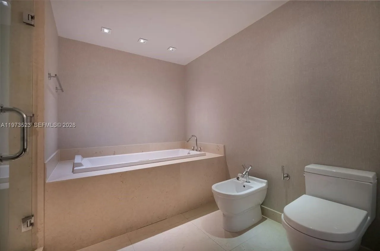 465 Brickell Ave 5701, Miami, Florida 33131, Miami, Florida 33131, 5 Bedrooms Bedrooms, ,5 BathroomsBathrooms,Residential Lease,For Rent,465 Brickell Ave 5701, Miami, Florida 33131,A11973523