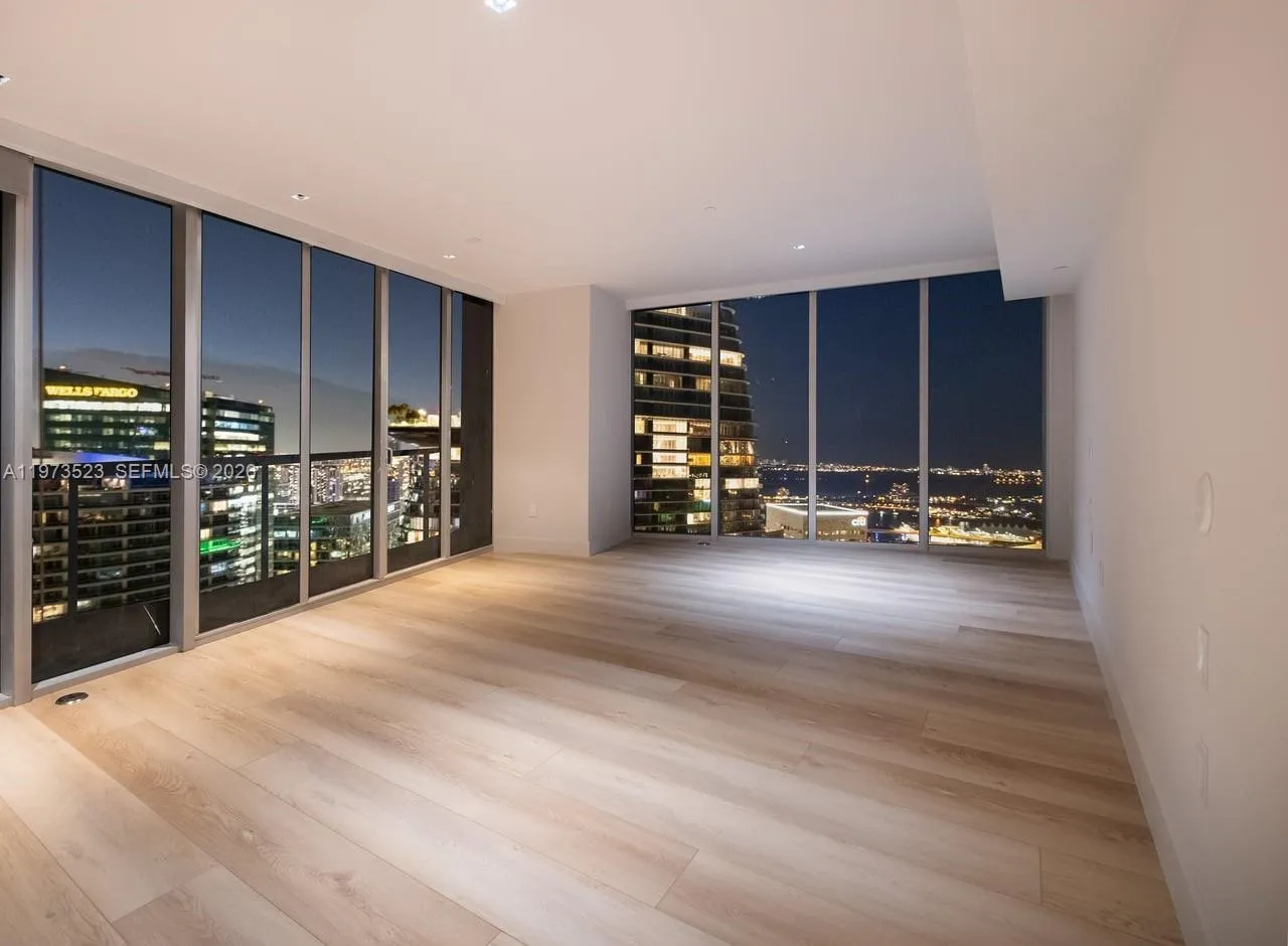 465 Brickell Ave 5701, Miami, Florida 33131, Miami, Florida 33131, 5 Bedrooms Bedrooms, ,5 BathroomsBathrooms,Residential Lease,For Rent,465 Brickell Ave 5701, Miami, Florida 33131,A11973523