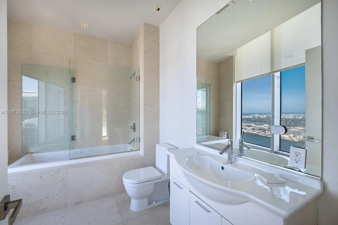 465 Brickell Ave 5701, Miami, Florida 33131, Miami, Florida 33131, 5 Bedrooms Bedrooms, ,5 BathroomsBathrooms,Residential Lease,For Rent,465 Brickell Ave 5701, Miami, Florida 33131,A11973523