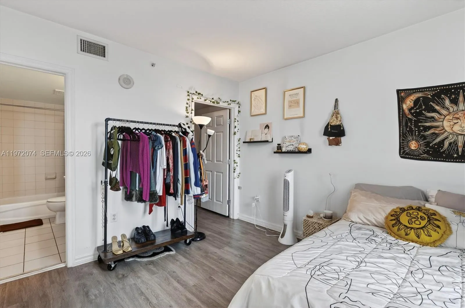 900 Sw 8th St 505, Miami, Florida 33130, Miami, Florida 33130, 1 Bedroom Bedrooms, ,1 BathroomBathrooms,Residential,For Sale,900 Sw 8th St 505, Miami, Florida 33130,A11972074