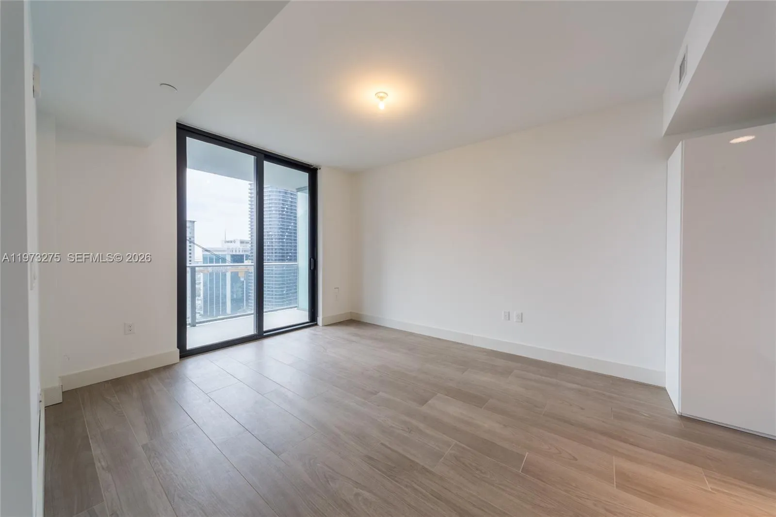 1010 Brickell Ave 2908, Miami, Florida 33131, Miami, Florida 33131, 1 Bedroom Bedrooms, ,1 BathroomBathrooms,Residential Lease,For Rent,1010 Brickell Ave 2908, Miami, Florida 33131,A11973275