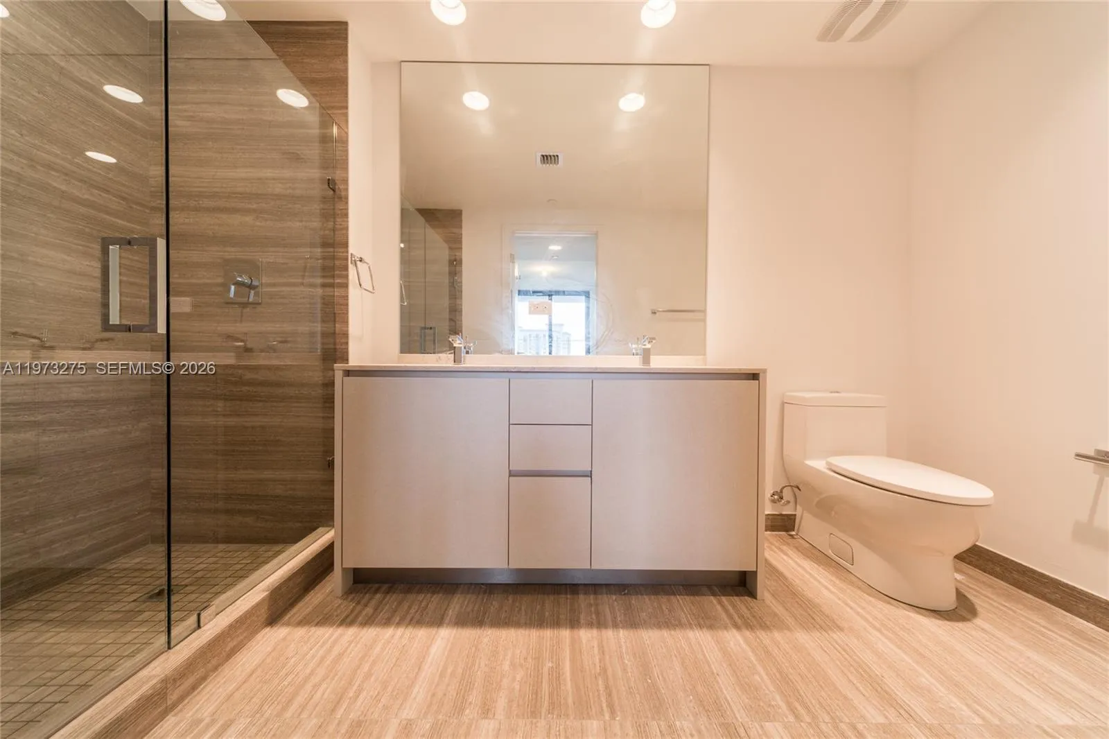 1010 Brickell Ave 2908, Miami, Florida 33131, Miami, Florida 33131, 1 Bedroom Bedrooms, ,1 BathroomBathrooms,Residential Lease,For Rent,1010 Brickell Ave 2908, Miami, Florida 33131,A11973275