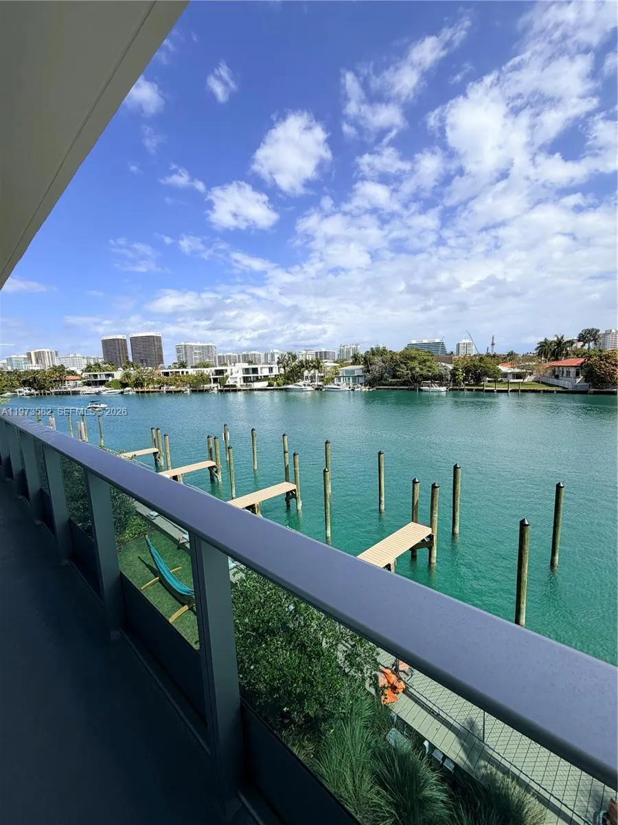 9221 E Bay Harbor Dr 307, Bay Harbor Islands, Flor, Bay Harbor Islands, Florida 33154, 2 Bedrooms Bedrooms, ,2 BathroomsBathrooms,Residential,For Sale,9221 E Bay Harbor Dr 307, Bay Harbor Islands, Flor,A11973582