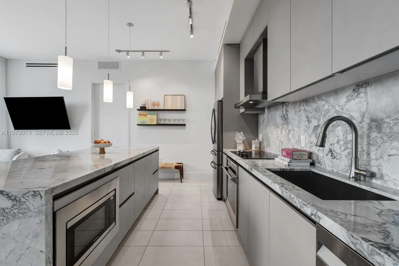 1030 15th St Ph3, Miami Beach, Florida 33139, Miami Beach, Florida 33139, 2 Bedrooms Bedrooms, ,2 BathroomsBathrooms,Residential,For Sale,1030 15th St Ph3, Miami Beach, Florida 33139,A11973019